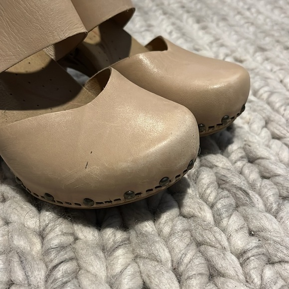 Dansko Thea Clogs - Picture 4 of 7